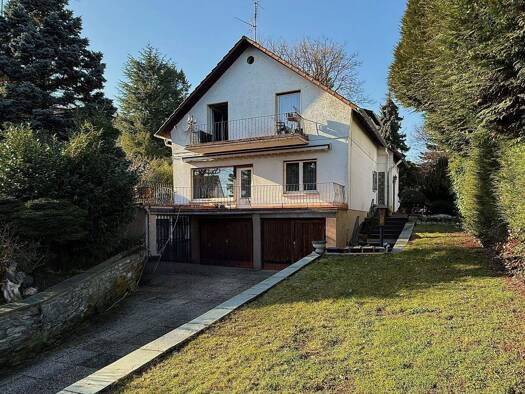 Einfamilienhaus zum Kauf 895.000 € 7 Zimmer 205 m² 711 m² Grundstück frei ab 01.07.2026 Neuenhain Bad Soden-Neuenhain 65812