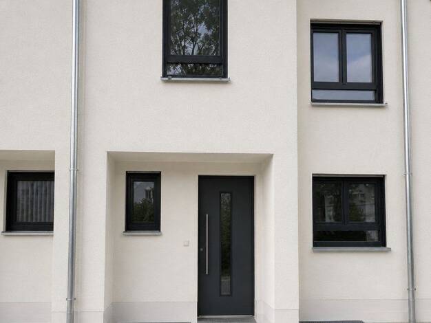 Reihenmittelhaus zur Miete - Erstbezug 2.580 € 6 Zimmer 134 m² 243 m² Grundstück Sankt Afra Mering 86415