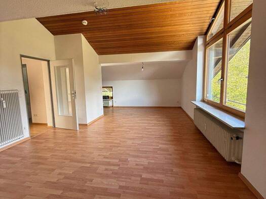 Wohnung zur Miete 660 € 2 Zimmer 59,5 m² Geschoss 3/3 frei ab 01.10.2026 Neubeuerer Straße Nußdorf Nußdorf am Inn 83131