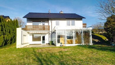 Haus zum Kauf 395.000 € 6 Zimmer 180 m² 1.033 m² Grundstück frei ab sofort Weimar Ahnatal 34292