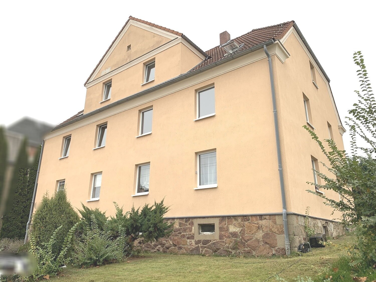 Mehrfamilienhaus zum Kauf 175.000 € 13 Zimmer 357 m²<br/>Wohnfläche 860 m²<br/>Grundstück Choren Döbeln 04720