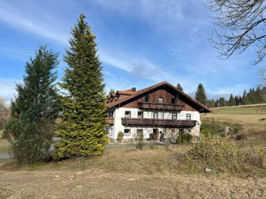 Mehrfamilienhaus zum Kauf provisionsfrei 1.100.000 € 12 Zimmer 297 m² 28.100 m² Grundstück Fraunberg 8 Haidmühle 94145