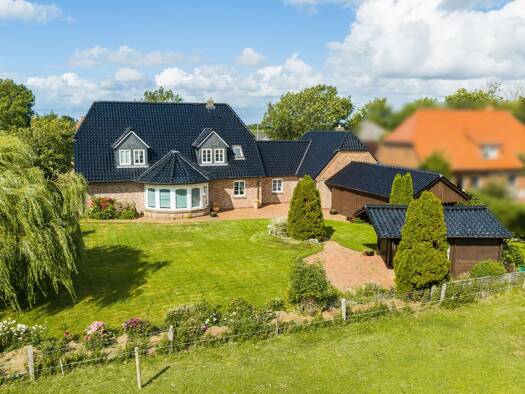 Haus zum Kauf 620.000 € 9 Zimmer 250 m² 1.423 m² Grundstück Nordstrand 25845