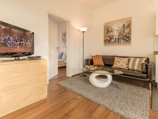 Wohnung zur Miete auf Zeit 1.250 € 2 Zimmer 42 m² frei ab sofort Eschersheim Mitte-Nord 60433