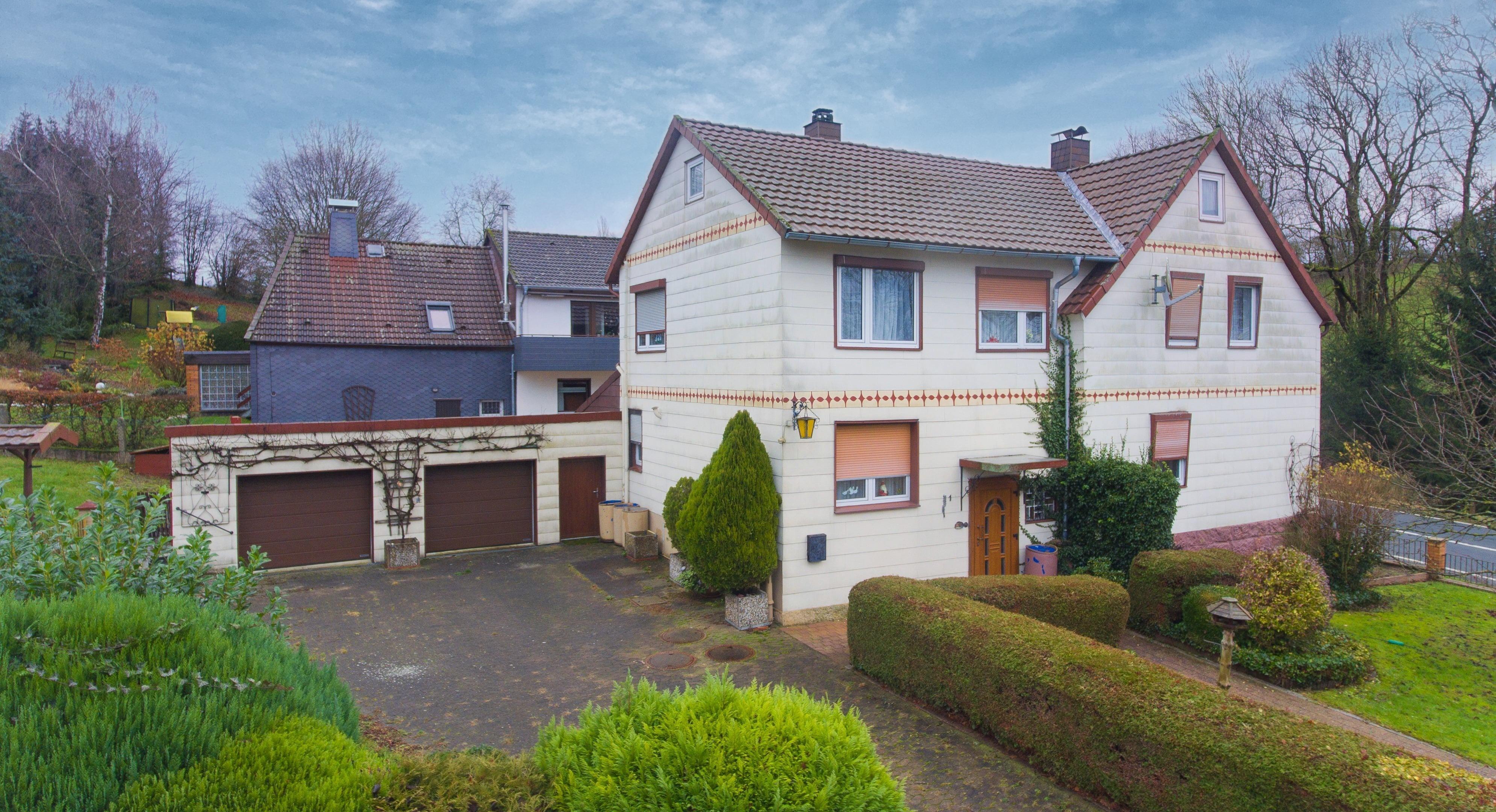 Einfamilienhaus zum Kauf 149.000 € 7 Zimmer 200 m²<br/>Wohnfläche 2.476 m²<br/>Grundstück Stroit Einbeck 37574