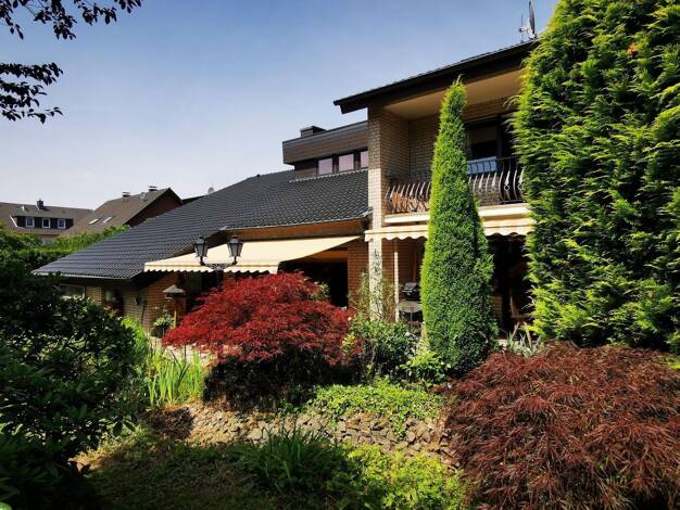 Villa zum Kauf provisionsfrei 1.790.000 € 11 Zimmer 300 m² 1.256 m² Grundstück Schildgen Bergisch Gladbach 51467