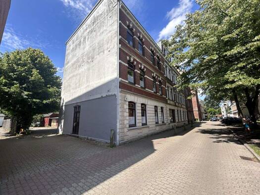 Wohnung zum Kauf provisionsfrei 163.200 € 5 Zimmer 137 m² EG Willhelmstraße 11 Innenstadt Neumünster 24534