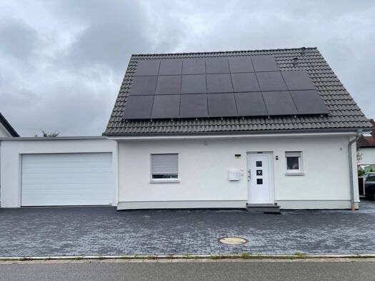 Einfamilienhaus zur Miete 2.100 € 4 Zimmer 134,9 m² frei ab sofort Waldmössingen Schramberg 78713