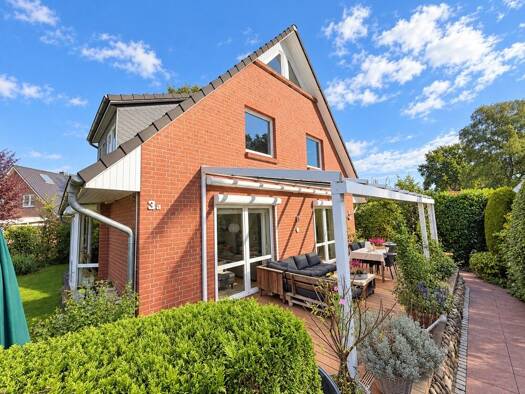 Einfamilienhaus zum Kauf 665.000 € 5 Zimmer 146 m² 418 m² Grundstück Wedel 22880