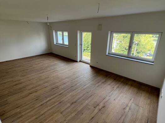 Wohnung zur Miete 945 € 2 Zimmer 90 m² Geschoss 3/4 frei ab 01.08.2026 Bernkastel Bernkastel-Kues 54470