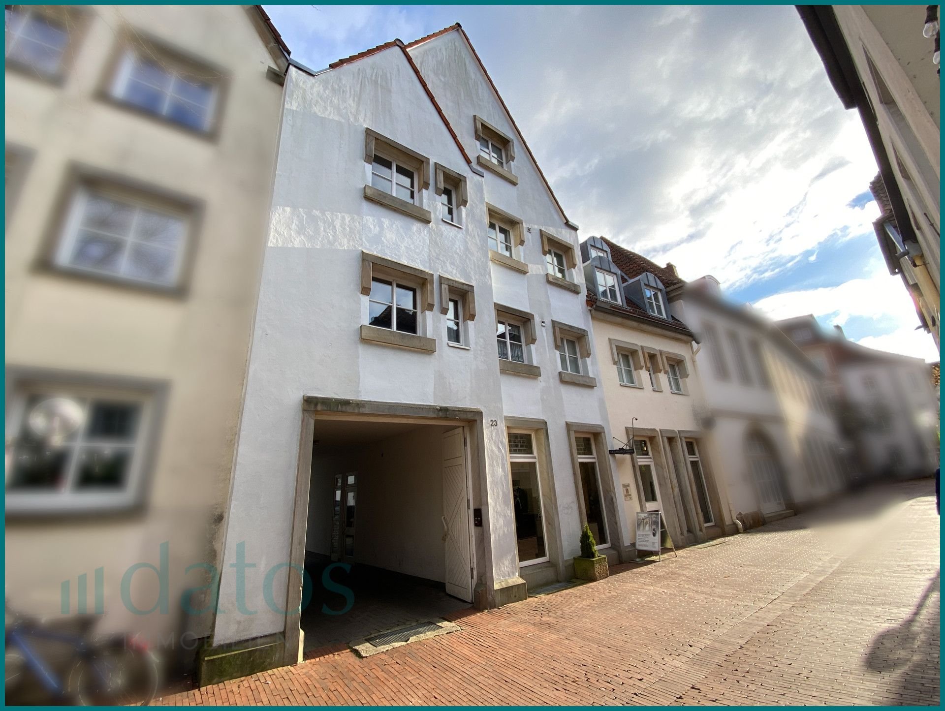 Wohn- und Geschäftshaus zum Kauf als Kapitalanlage geeignet 925.000 € 12 Zimmer 400 m²<br/>Fläche 298 m²<br/>Grundstück Innenstadt 11 Osnabrück 49074