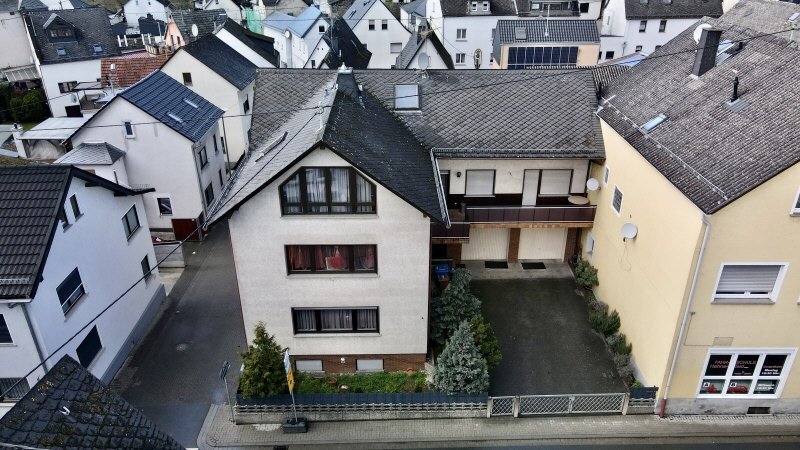 Einfamilienhaus zum Kauf 319.000 € 7 Zimmer 211 m²<br/>Wohnfläche 259 m²<br/>Grundstück Villmar Villmar 65606