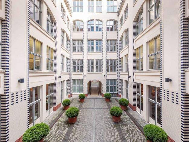 Bürofläche zur Miete - Erstbezug provisionsfrei 274 m² Bürofläche teilbar ab 7 m² Hausvogteiplatz 12 Mitte Berlin 10117