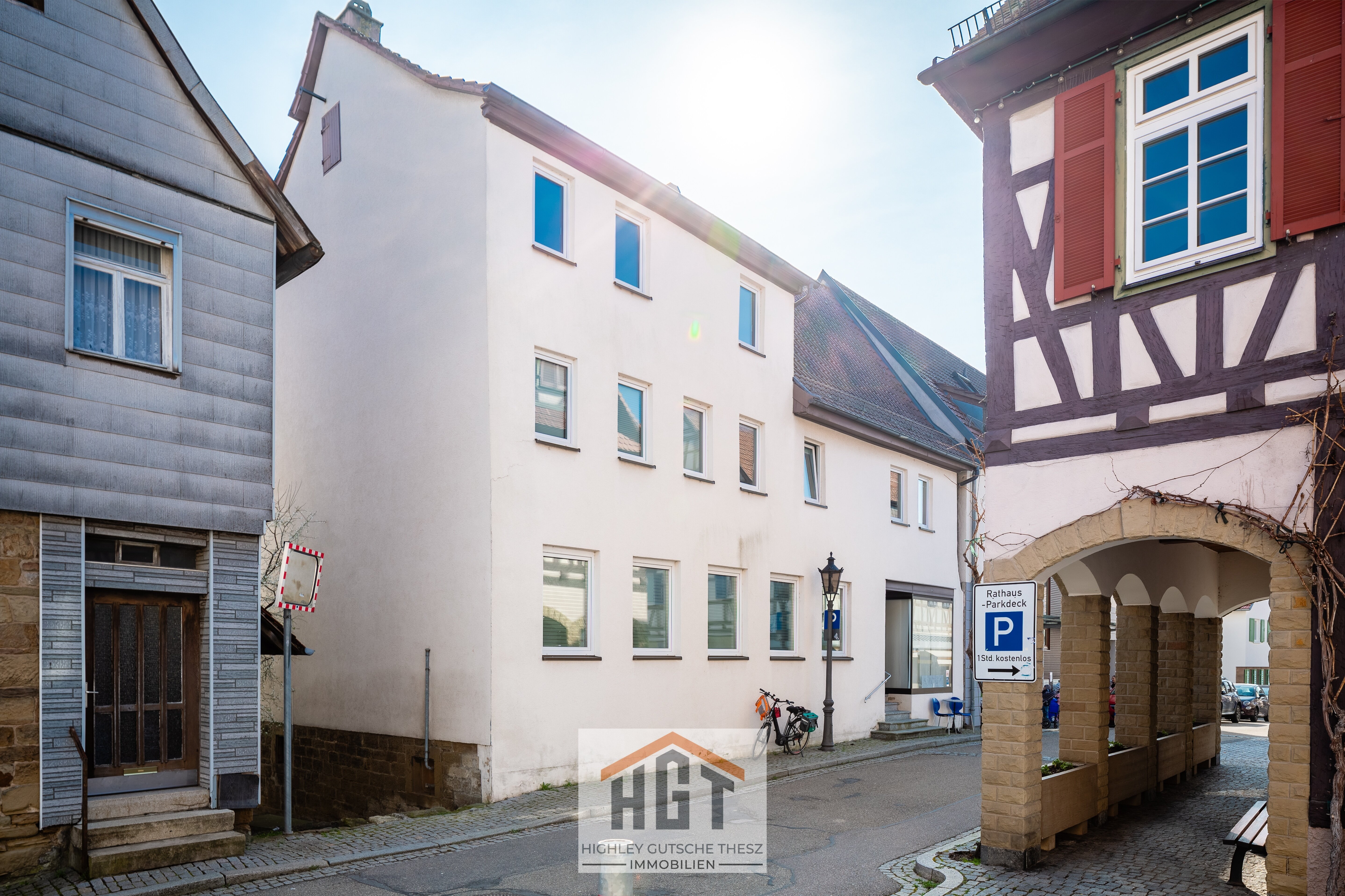 Mehrfamilienhaus zum Kauf 349.000 € 8 Zimmer 315 m²<br/>Wohnfläche 217 m²<br/>Grundstück ab sofort<br/>Verfügbarkeit Knittlingen Knittlingen 75438