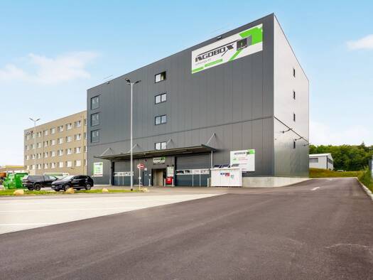 Lagerhalle zur Miete - Erstbezug provisionsfrei 640 m² Lagerfläche teilbar ab 275 m² Bajuwarenstraße 4a Denkendorf Denkendorf 85095