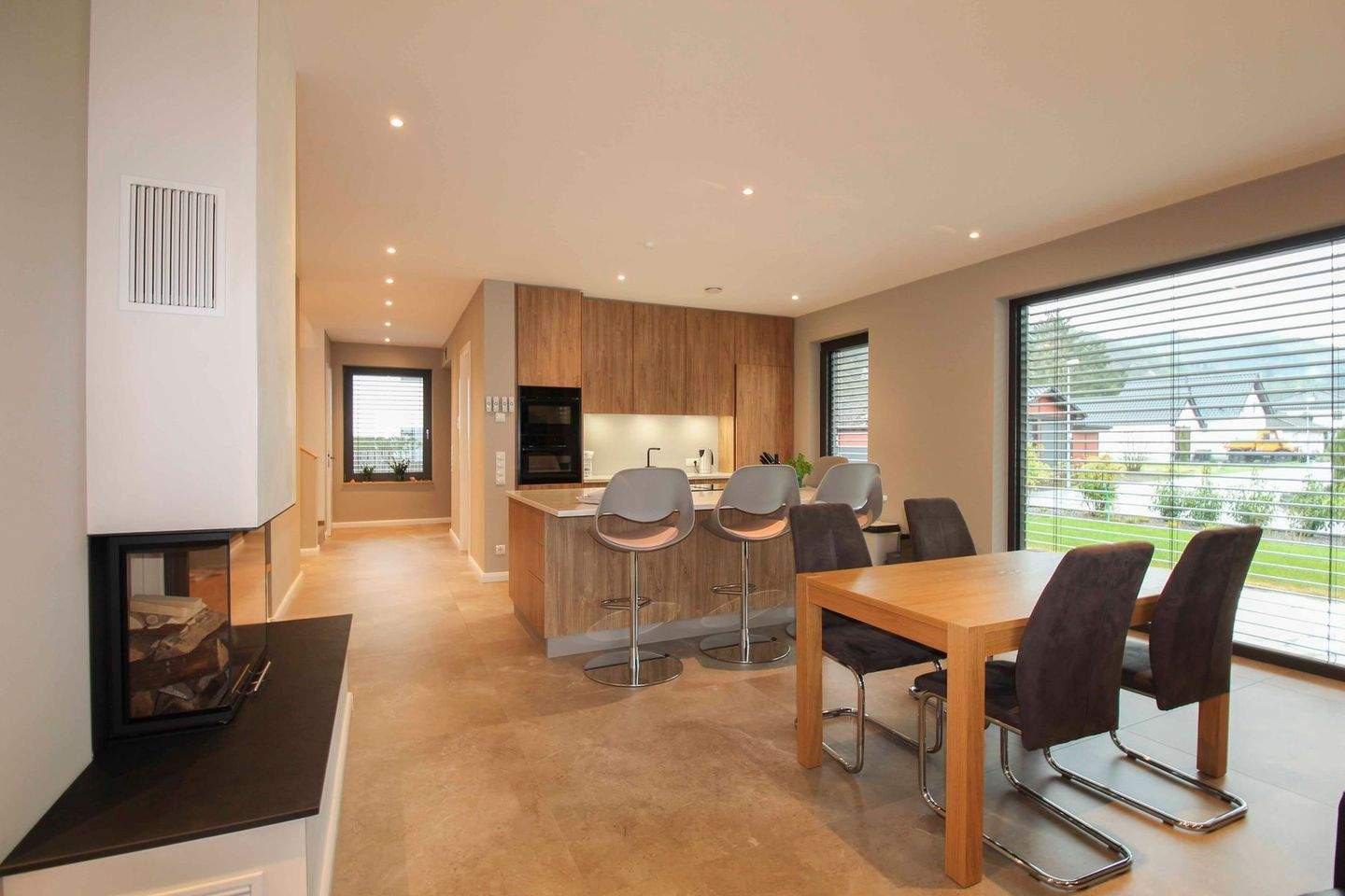 Immobilie in Altenahr - Exklusiver Neubau mit Doppelgarage und großem Garten  in idyllischer Lage von Hönningen-Liers - Bild 0