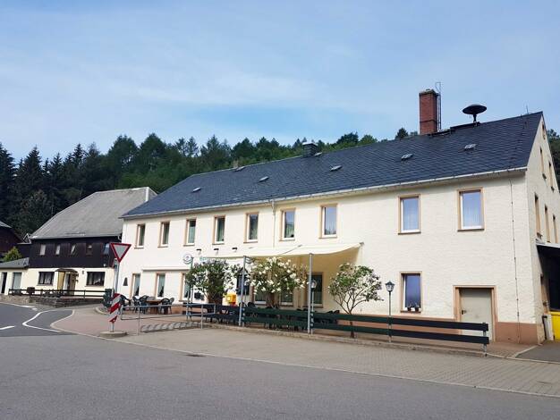 Hotel zum Kauf 219.000 € 9 Zimmer 19 Betten 162 m² Gastrofläche 13.040 m² Grundstück Oberlochmühle Deutschneudorf / Oberlochmühle 09548