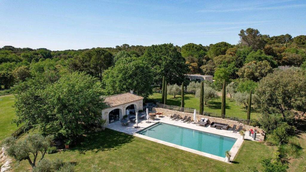 Einfamilienhaus zum Kauf 2.335.000 € 12 Zimmer 273,2 m² 32.798 m² Grundstück UZES 30700