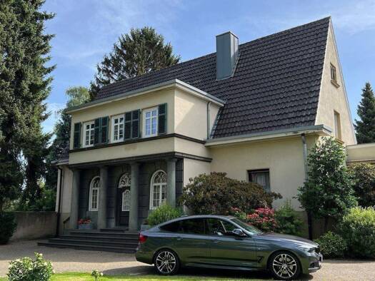 Villa zum Kauf 1.350.000 € 11 Zimmer 390 m² 5.692 m² Grundstück Bonnenbroich Mönchengladbach 41238