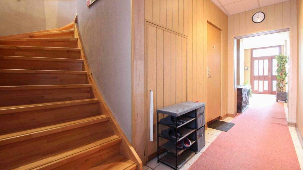 Reihenmittelhaus zum Kauf 113.000 € 5 Zimmer 220,1 m² 490,1 m² Grundstück frei ab 01.05.2026 Calbe 39240