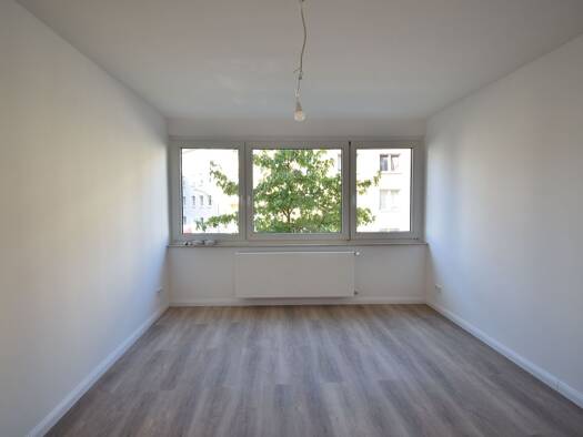 Wohnung zur Miete 550 € 1 Zimmer 24,8 m² 1. Geschoss frei ab sofort Ellerstraße 97 Oberbilk Stadtbezirk 3 40227