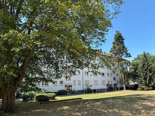 Wohnung zur Miete 693 € 4 Zimmer 76,4 m² 1. Geschoss frei ab 01.10.2026 Hessenring 22 Steinbach 61449