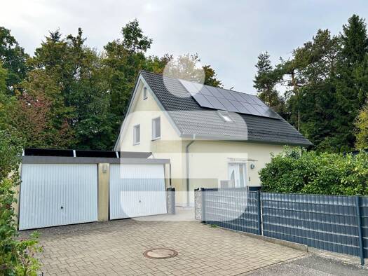 Einfamilienhaus zum Kauf 640.000 € 4 Zimmer 131 m² 705 m² Grundstück Höchstadt Höchstadt a.d.Aisch 91315