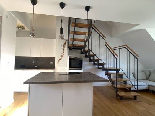 Maisonette zur Miete 830 € 2,5 Zimmer 47 m² Geschoss 5/5 frei ab 01.09.2026 Sandbergstraße 15 St Johannis Nürnberg 90419