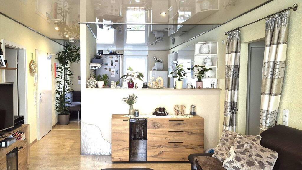 Wohnung zum Kauf 280.000 € 4 Zimmer 97,9 m² 2. Geschoss frei ab sofort Crumbach Lohfelden 34253