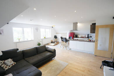 Wohnung zur Miete 630 € 2 Zimmer 90 m² 2. Geschoss frei ab 01.07.2025 Wohlbach Ahorn 96482