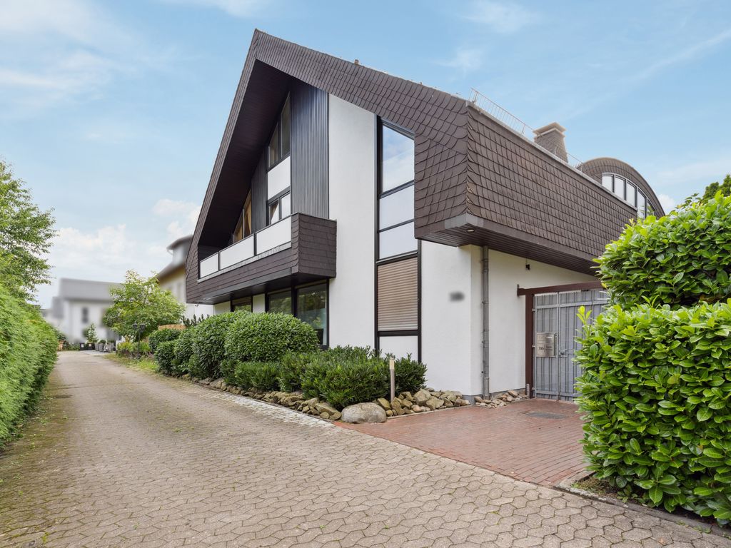 Einfamilienhaus zum Kauf 890.000 € 6 Zimmer 320 m²<br/>Wohnfläche 686 m²<br/>Grundstück Paderborn - Kernstadt Paderborn 33100