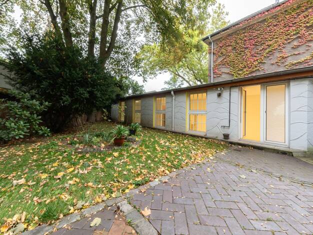 Laden zum Kauf 119.000 € 1 Zimmer 53 m² Verkaufsfläche Holsterhausen Essen 45147