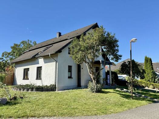 Einfamilienhaus zum Kauf 420.000 € 5 Zimmer 146 m² 710 m² Grundstück frei ab sofort Lindenberg Neubrandenburg 17033