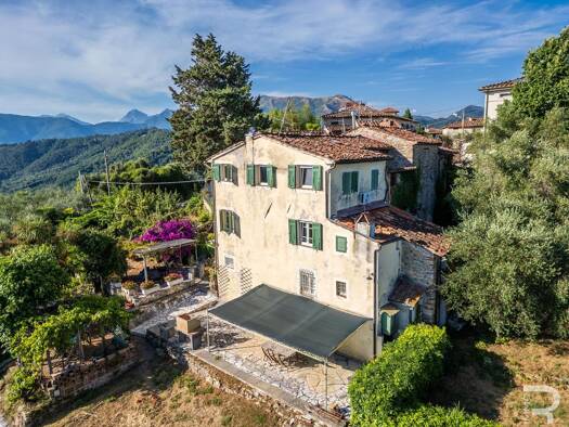 Haus zum Kauf 390.000 € 3 Zimmer 165 m² 300 m² Grundstück frei ab sofort Massarosa