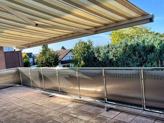 Wohnung zur Miete 980 € 3 Zimmer 109 m² 2. Geschoss Wüsten Bad Salzuflen 32108