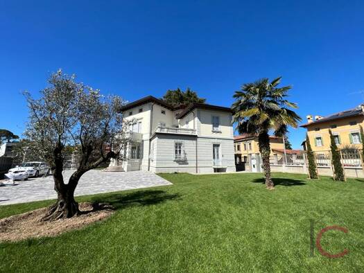 Haus zum Kauf 1.150 m² Grundstück IT - Udine 33100