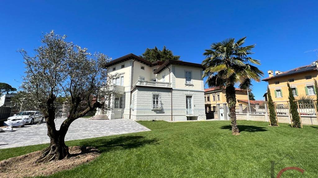 Haus zum Kauf 1.150 m² Grundstück IT - Udine 33100