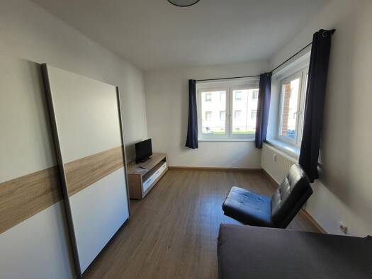 Wohnung zur Miete 645 € 3 Zimmer 67,1 m² EG Herderstraße 17 Schkeuditz Schkeuditz 04435