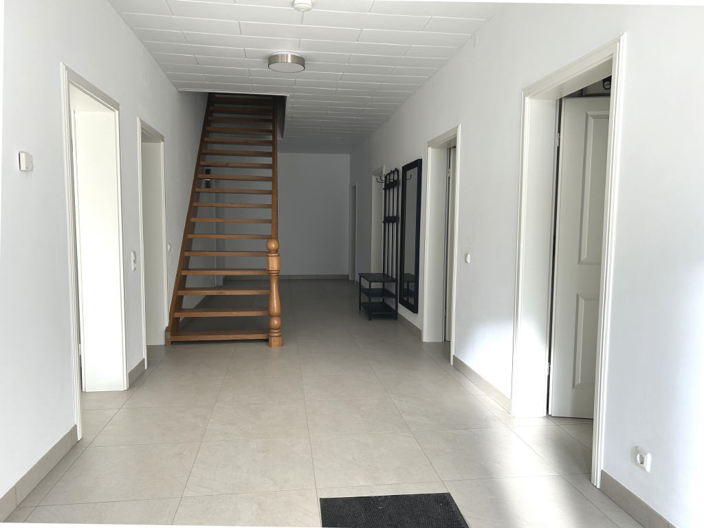 Wohnung zur Miete 980 € 4 Zimmer 140 m²<br/>Wohnfläche Dedenhausen Uetze 31311