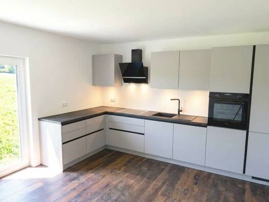 Wohnung zur Miete 1.267 € 3 Zimmer 84,5 m² Geschoss 1/3 frei ab 01.05.2026 Cuxhavener Straße (Neukloster) 133 Neukloster Buxtehude 21614