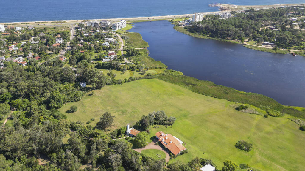 Grundstück zum Kauf als Kapitalanlage geeignet 2.000.000 $ 28.000 m² Grundstück Laguna del Diario 2000