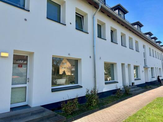 Praxis zum Kauf 2.650 € 4 Zimmer 100 m² Bürofläche teilbar ab 50 m² Kollaustraße Niendorf Hamburg 22453