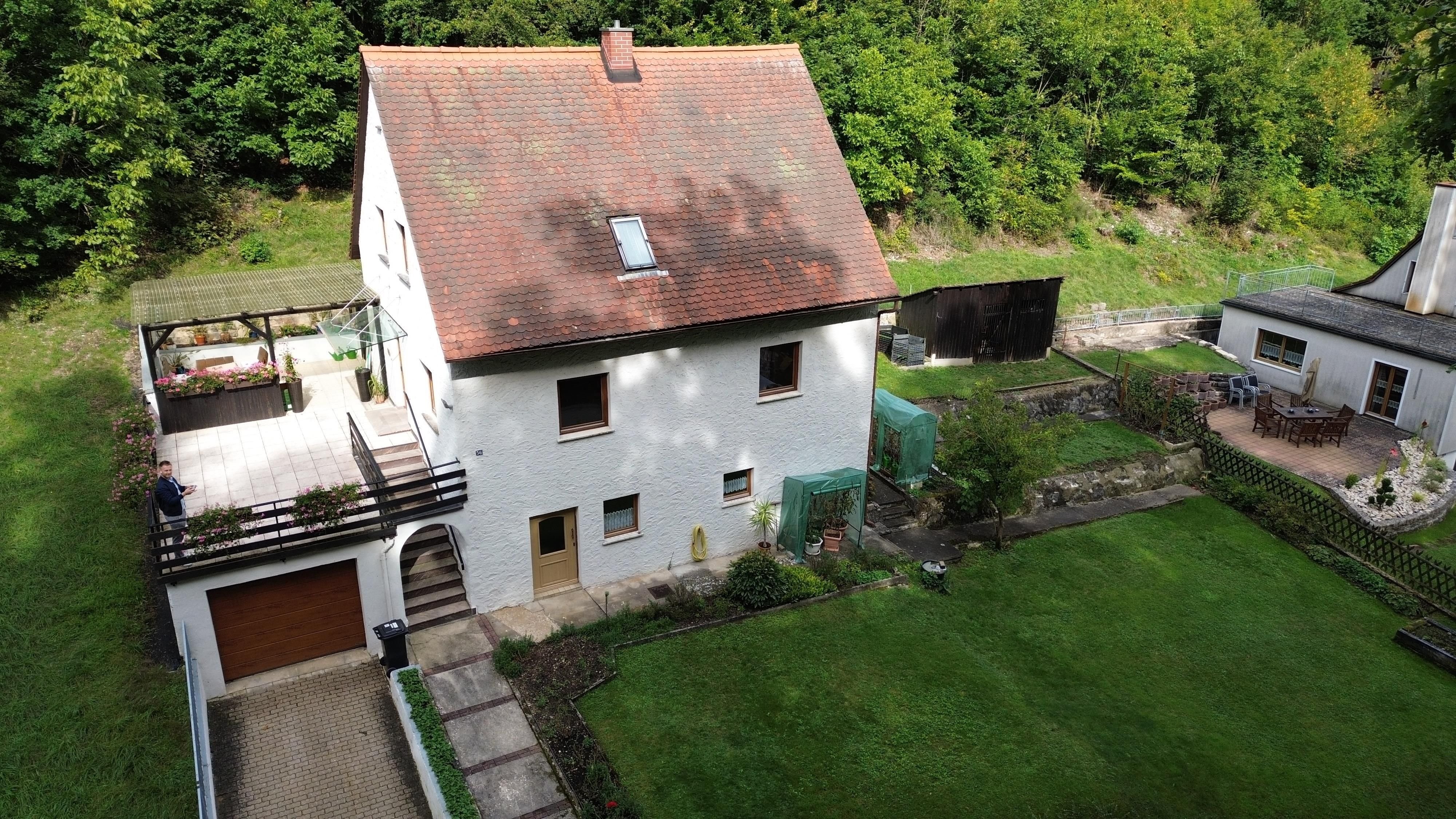 Einfamilienhaus zum Kauf 299.000 € 5 Zimmer 97 m²<br/>Wohnfläche 570 m²<br/>Grundstück Treuchtlingen Treuchtlingen 91757