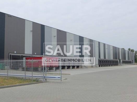 Lagerhalle zur Miete provisionsfrei 46.200 € 8.400 m² Lagerfläche teilbar ab 3.000 m² Genshagen Ludwigsfelde 14974
