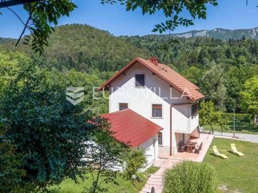 Haus zum Kauf 320.000 € 5 Zimmer 250 m² Brod na Kupi Delnice