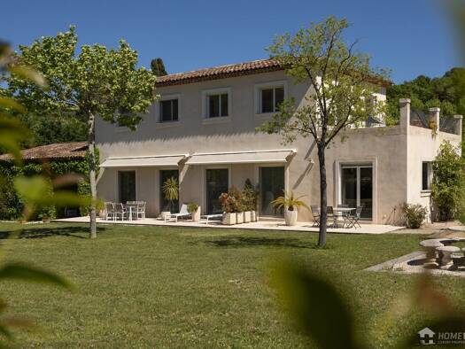 Einfamilienhaus zum Kauf 1.750.000 € 8 Zimmer 250 m² 5.546 m² Grundstück GRASSE 06130