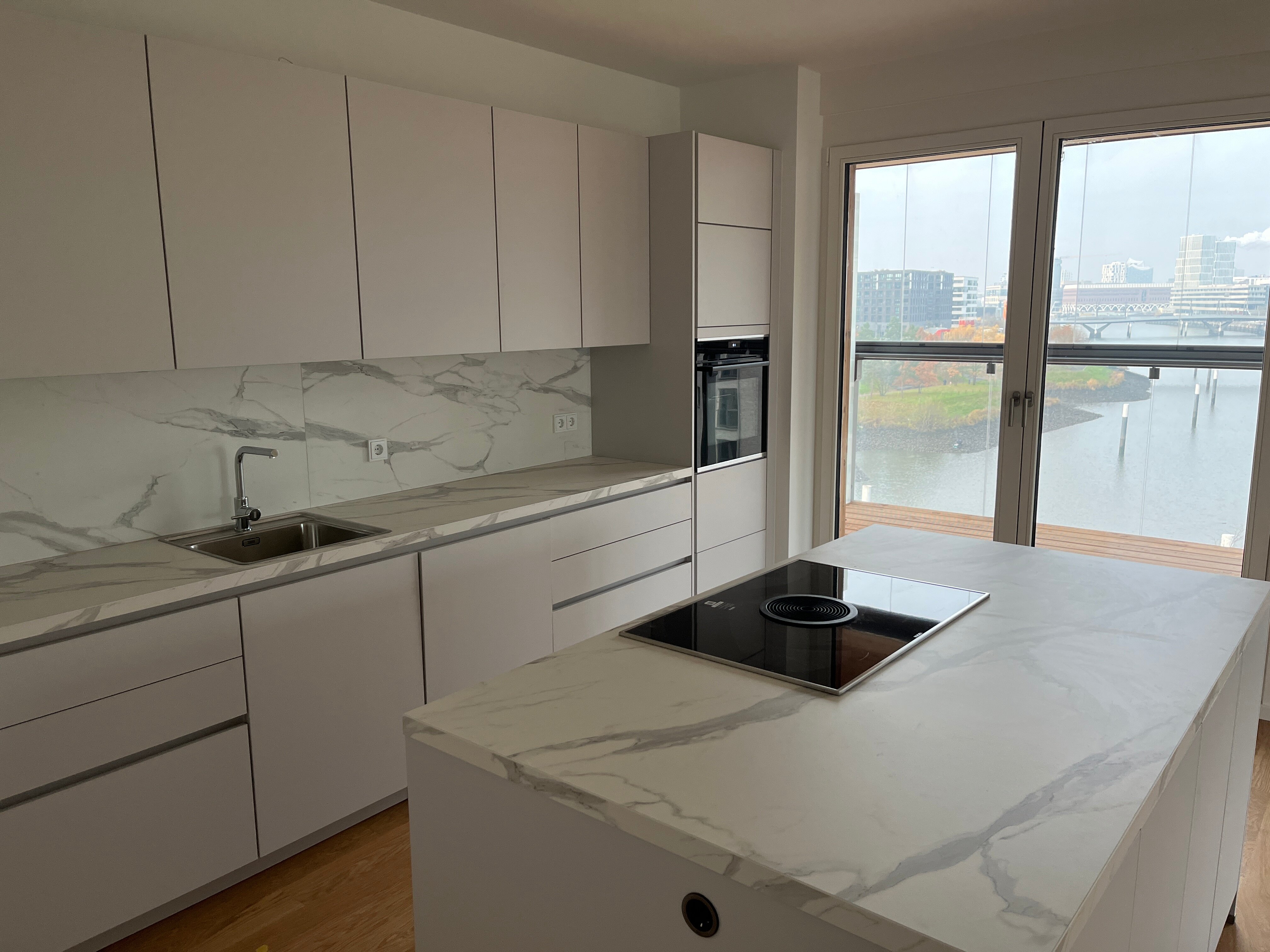 Studio zur Miete 3.550 € 4 Zimmer 128 m²<br/>Wohnfläche Lucy-Borchardt-Straße 4 HafenCity Hamburg 20457