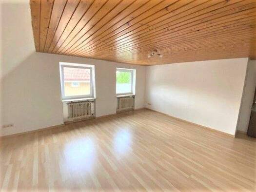 Wohnung zur Miete 799 € 2 Zimmer 57,5 m² 2. Geschoss frei ab 01.04.2026 Neustadt Titisee-Neustadt 79822