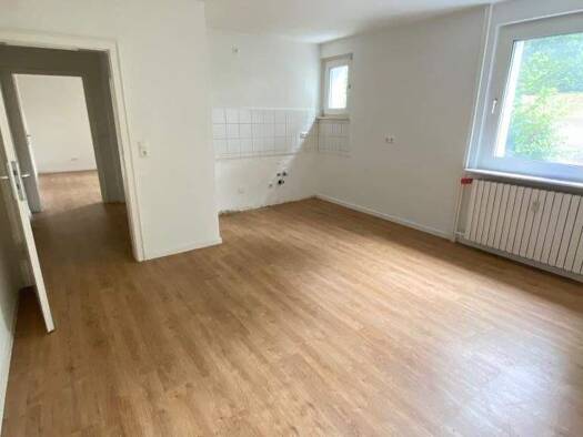 Wohnung zur Miete 359 € 1 Zimmer 39,8 m² EG frei ab 02.02.2026 Heinrichstraße 3 Niederschelden Siegen 57080