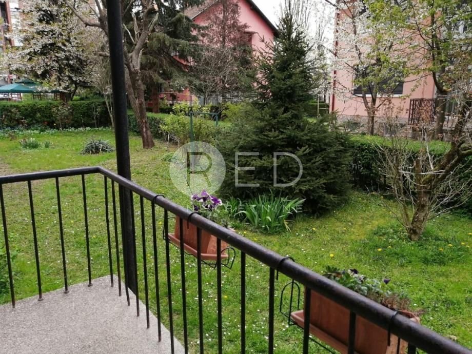 Wohnung zum Kauf 350.000 € 4 Zimmer 85 m²<br/>Wohnfläche 1.<br/>Geschoss Maksimir center